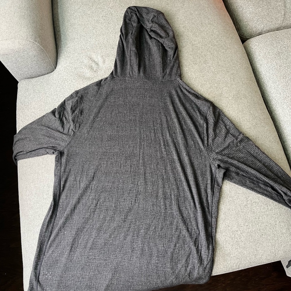XL. Lulu lemon light runner.